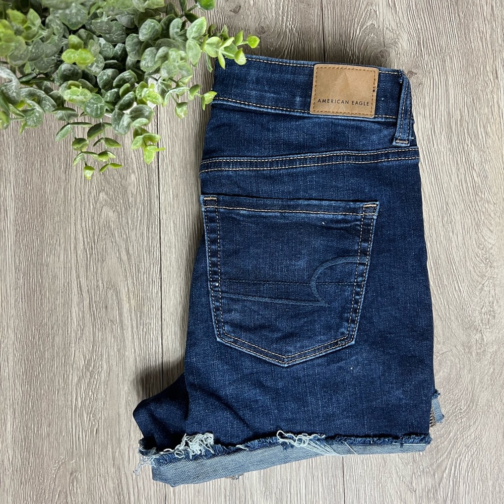American Eagle Hi Rise Shortie Next Level Stretch Shorts Size 2
